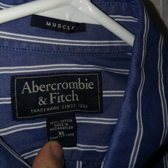 Abercrombie & Fitch Dress Shirt. - Picture 3 of 3